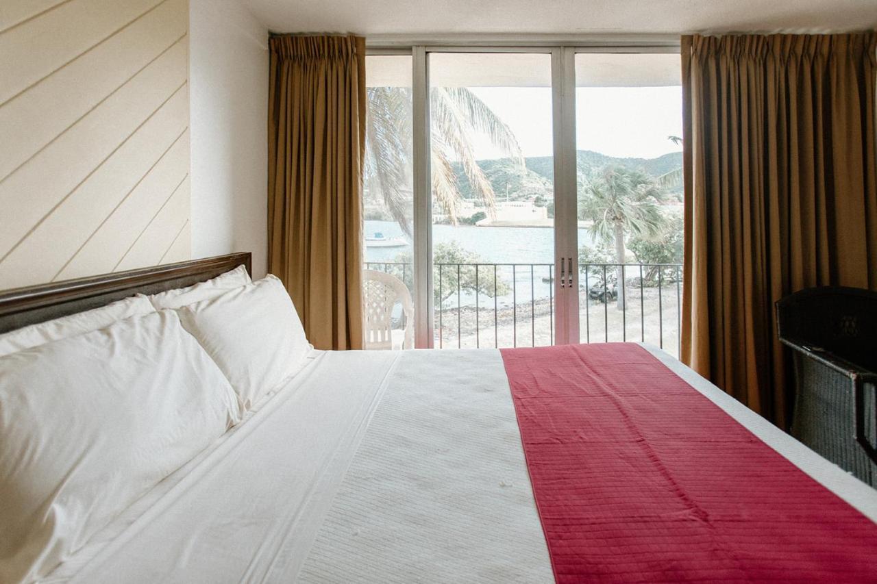 Hotel On The Cay Christianted Bagian luar foto